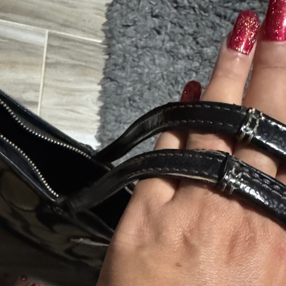 Coach Signature Black and Tan Tote - Picture 11 of 17